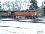BNSF 4827 Dash 44